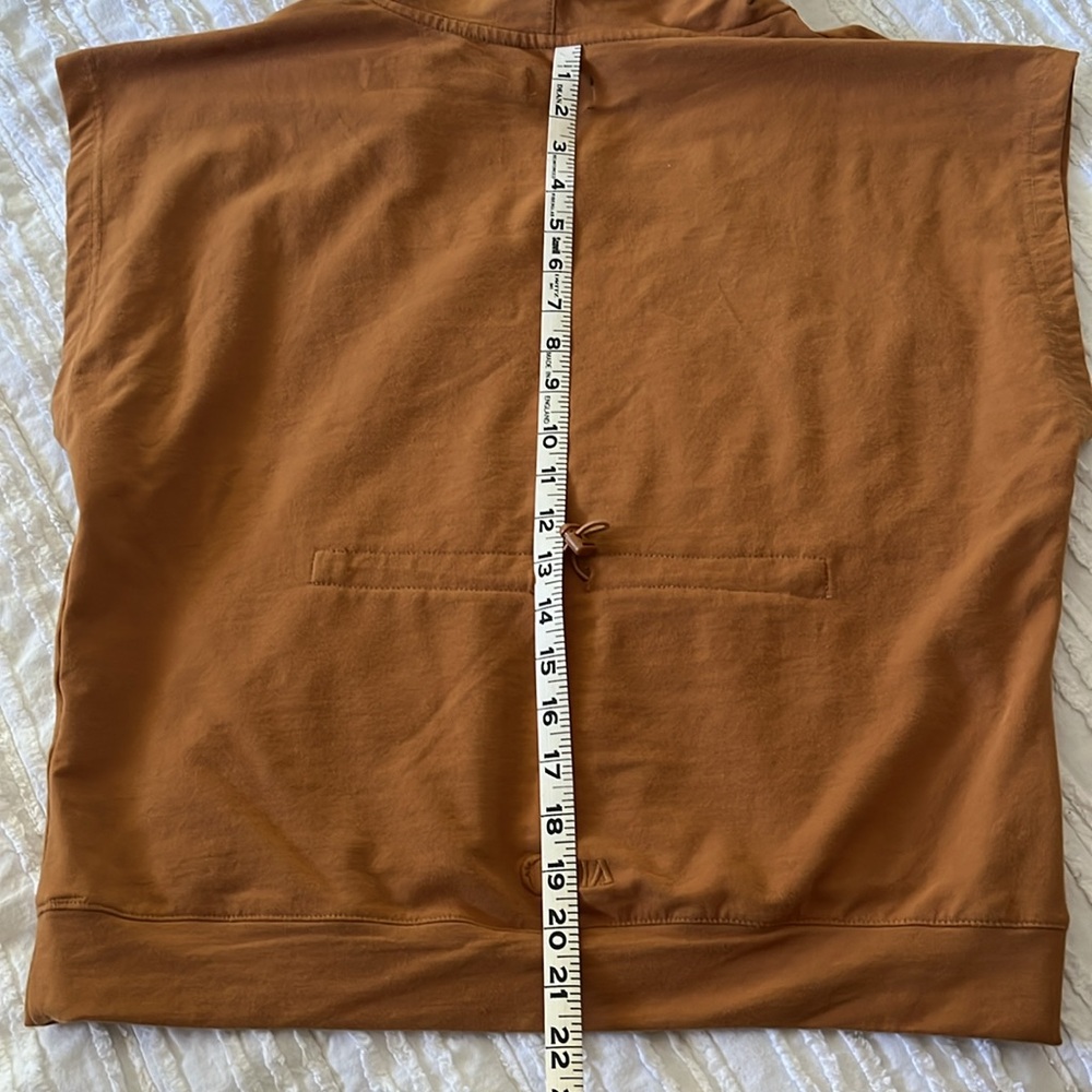 Zyia short sleeve hoodie - Picture 6 of 6